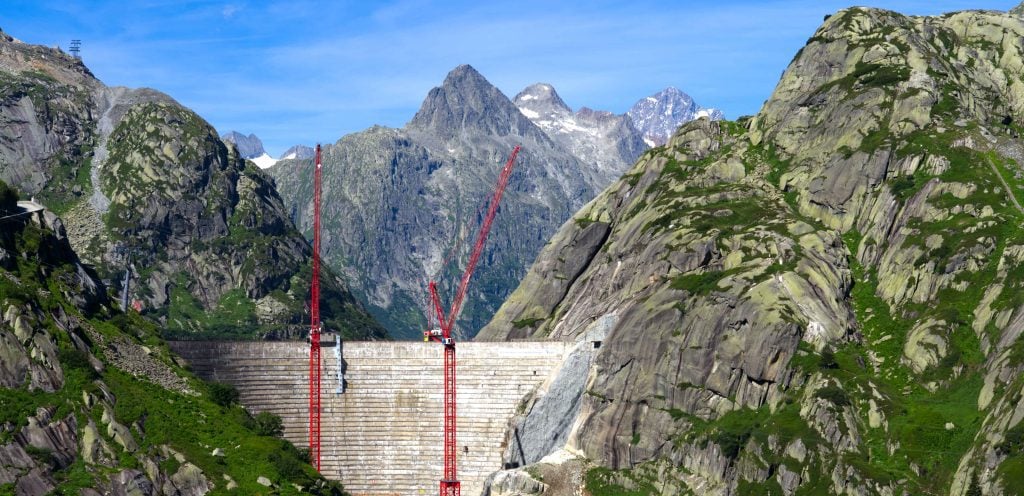 Swiss Dam Header min - Swiss dam