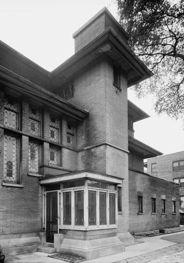 Heller House by Harold Allen. Public Domain.